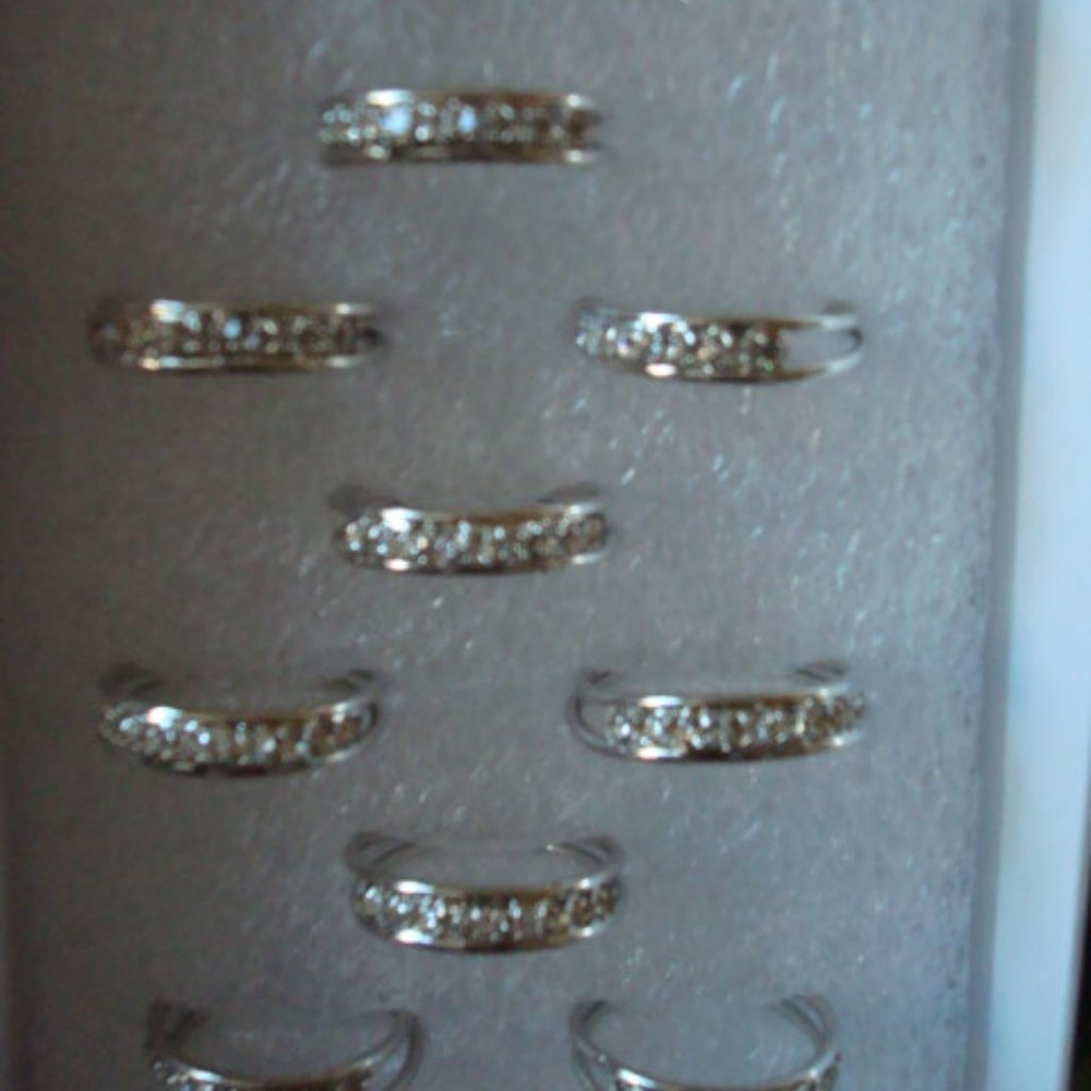 - NIB 12 SILVER PLATED AUSTRIAN CRYSTAL RINGS